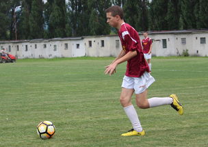 LEYU SPORTS中国官方网站-全国青少年足球冠军赛激烈角逐阶段赛事，全国青少年足球选拔赛