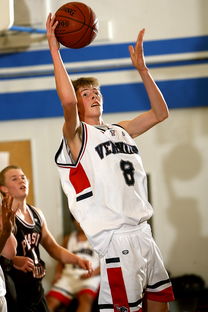 乐鱼体育(中国)官方网站-中国篮球国家队进攻策略中小前锋角色的战术价值,篮球小前锋进攻站位